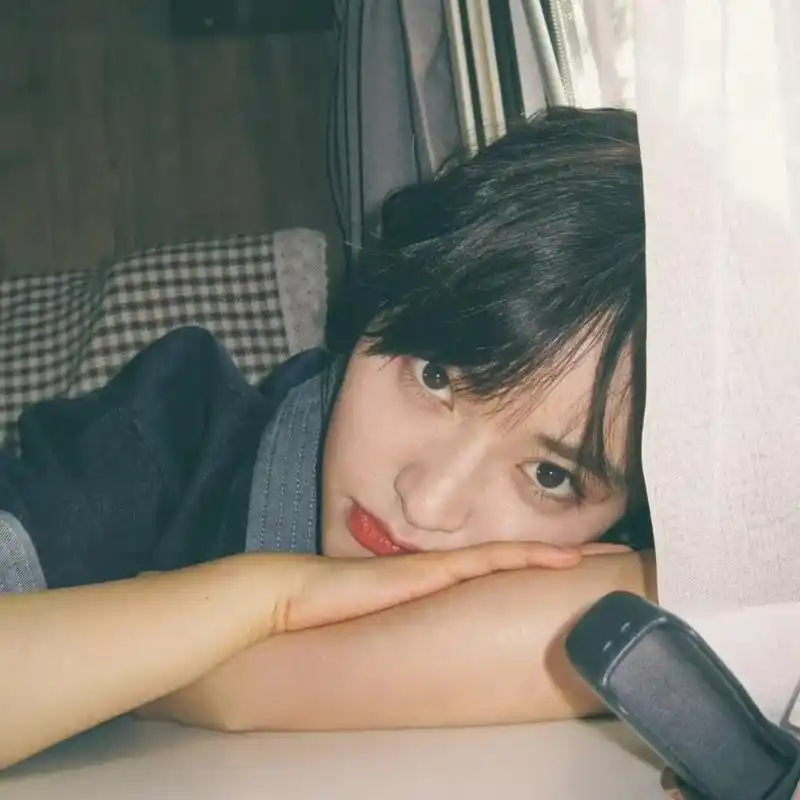 沈月 日系美女 张张都可以当头像