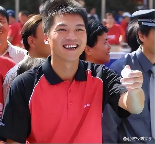 世界冠军江嘉良:巅峰时期退役娶百花影后为妻,相爱多年毫无绯闻|世乒