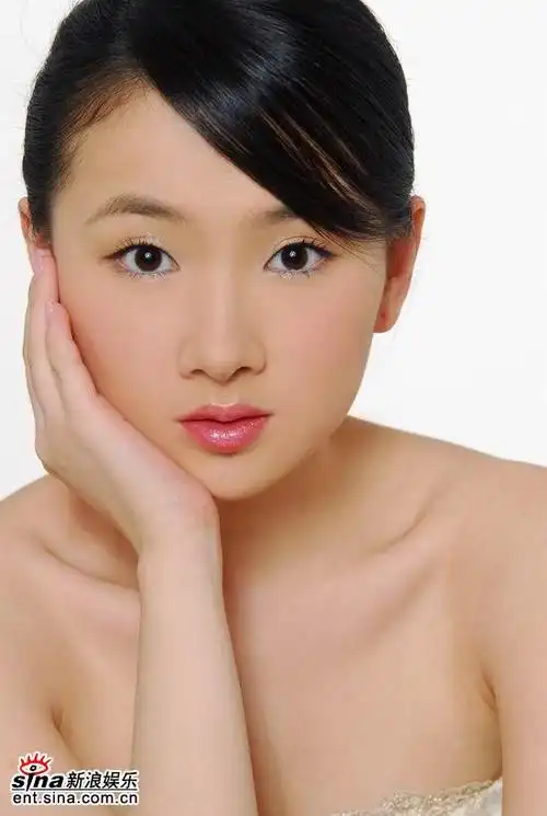 资料图片:演员潘禹彤精彩写真(1)