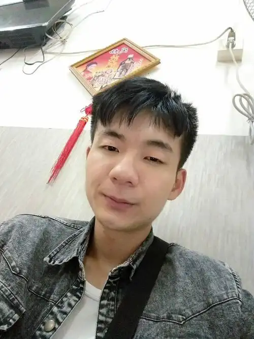 觉得自己不帅也不丑,这什么心里?