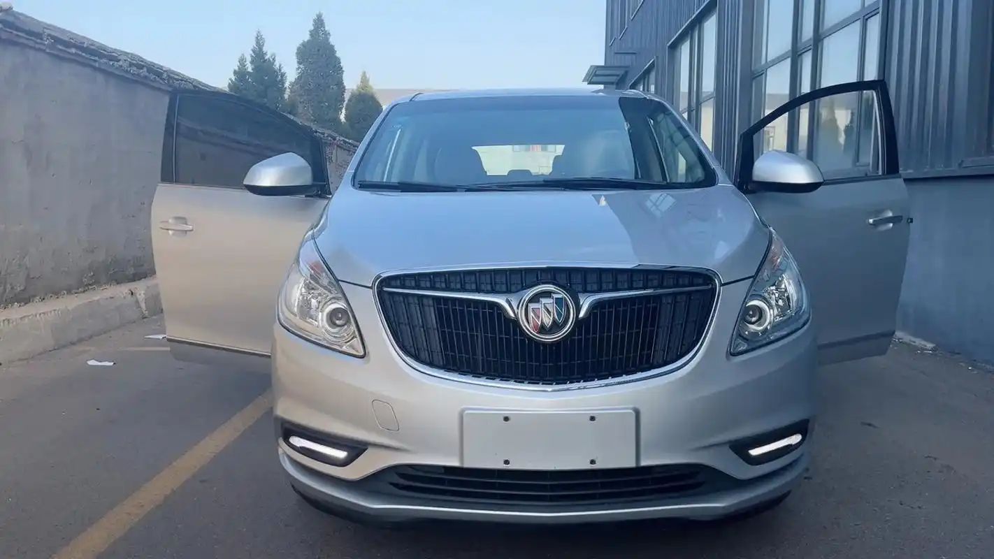 别克商务舱25s尊贵版最热门的车.新到18年别克25s尊贵版 - 抖音