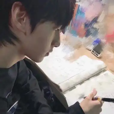 侧脸霸气又酷酷的男生头像