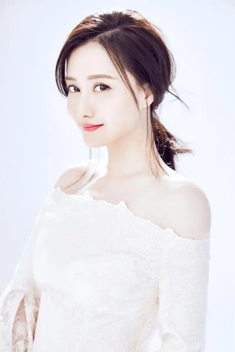 不怕冻龄挑战!岁月不曾驻足,陈德容冻龄的三好秘诀