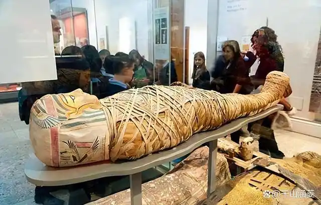 2021年,埃及发现含着金舌头的木乃伊,疑似神话中通往来世的信物