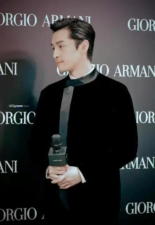 有人说胡歌像张国荣,我很早也这么觉得