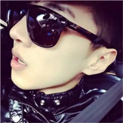 戴墨镜男生头像霸气范超酷男生个性图片大全