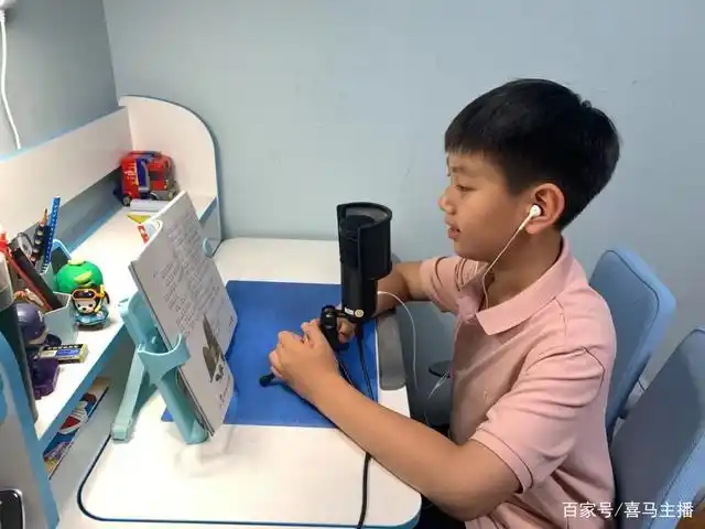 小朋友在喜马拉雅演播儿童故事:用声音记录童年时光