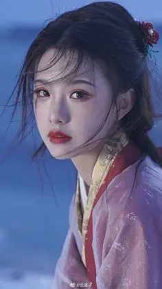 古风四分之三侧脸