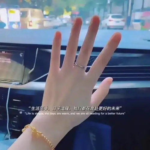 一句话个性签名霸气女生,适合野性酷女孩发的朋友圈文案,简短超拽