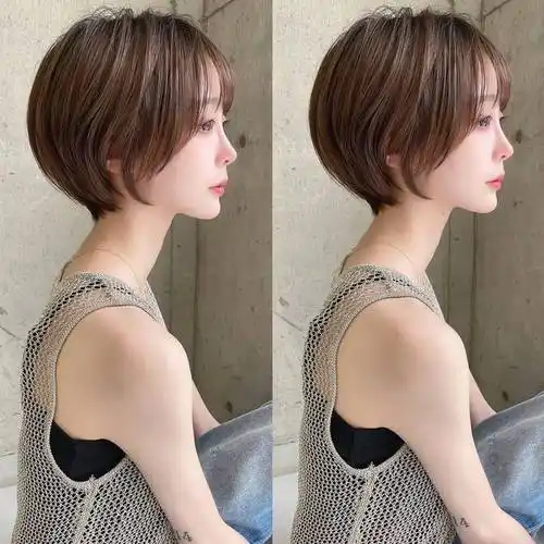 发型,立体蓬松显气质,大多女性都想试一试|微卷|短发|脸型|时尚|波波