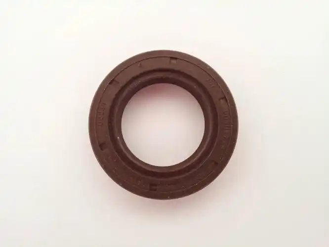 适配别克老赛欧曲轴油封雪佛兰0108款老赛欧16曲轴前油封配件