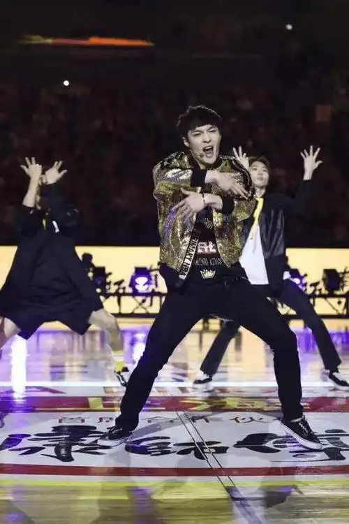 罗志祥跳舞罗志祥跳舞顶胯视频原版