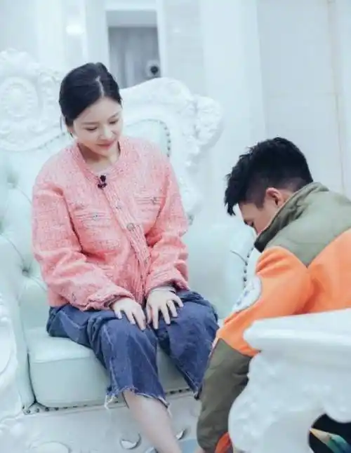 王灿_检查_张嘉倪