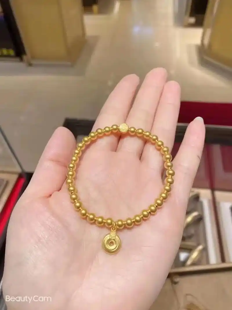 老庙黄金-事事金安系列-串珠手链.寓意:圖家平安,家庭幸福, - 抖音