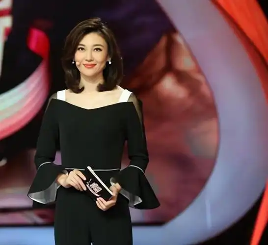 李红:从"农村小妹"到"央视名嘴",她的成名路比你想得更艰辛