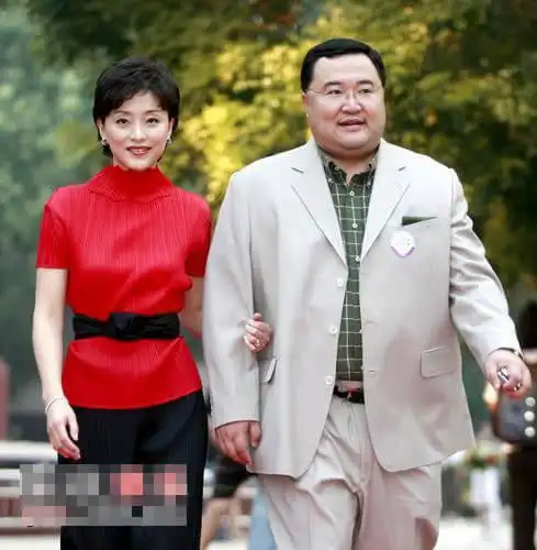 揭秘当红主播豪门婚姻 干得好还要嫁得好