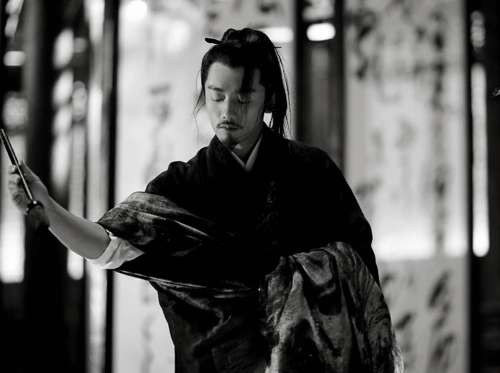 郑恺新作《影》今日上映 沛王结局反转引网友大赞"很惊喜"