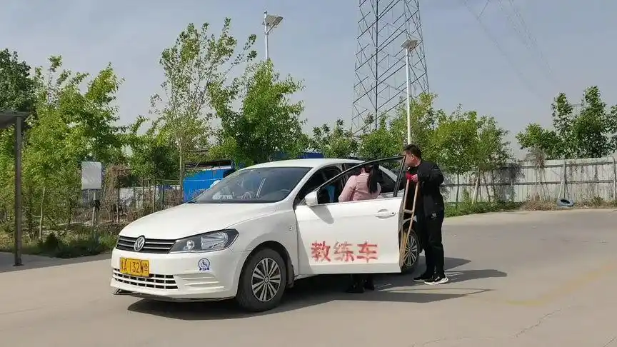 今日学员练车中#残疾人 #残疾人驾校