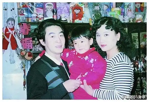 值得一提的是,尽管六小龄童即将步入了晚年,但与妻子两人的身体,依旧