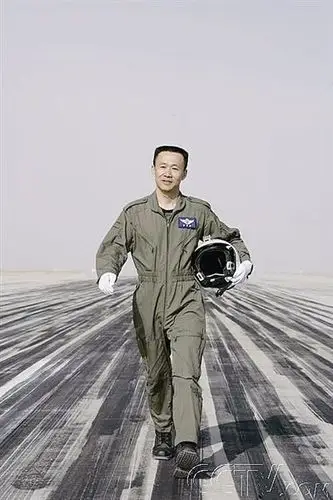 历数中国空军军服变迁(组图)