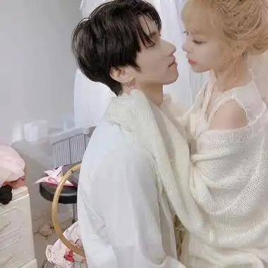 情侣头像优质唯美真人情头,捧在手心的迩