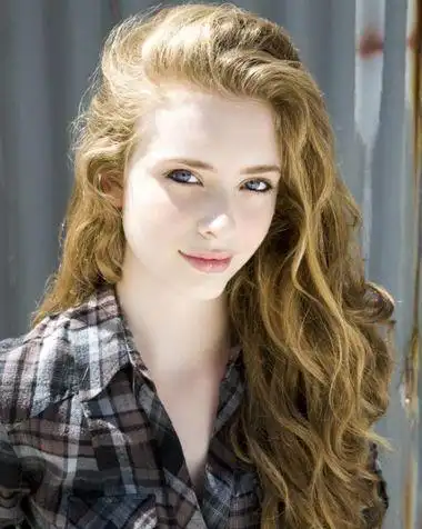 方脸女生适合一次性发型中长发(方脸女生适合的披发散发发型)(3)