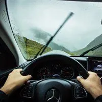 霸气开车头像男侧面_微信头像图片大全