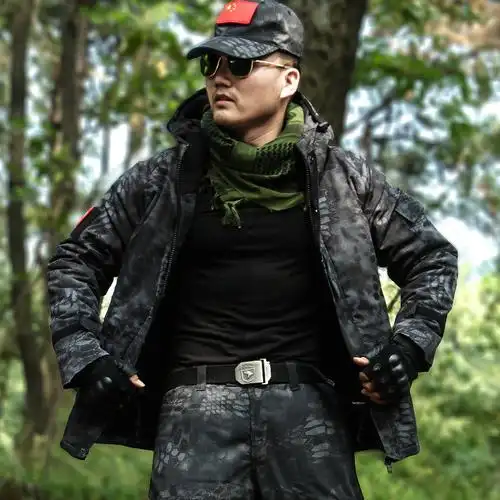 冬季加绒加厚军迷黑色蟒纹迷彩服男套装军装耐磨冲锋衣野战作战服