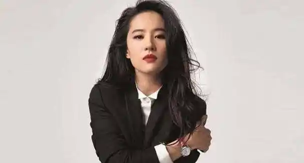 14年前的神仙姐姐,12年前的赵灵儿,11年前的小龙女……刘亦菲30岁了.