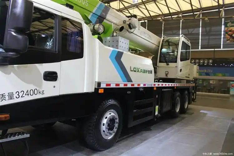 【图】福田雷萨 25吨吊车(ftc25q5)_实拍图片_443139_卡车之家