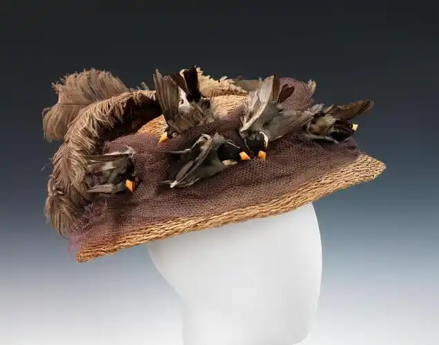 难怪欧美贵族女人都喜欢戴上一顶漂亮的帽子真的尽显高贵典雅