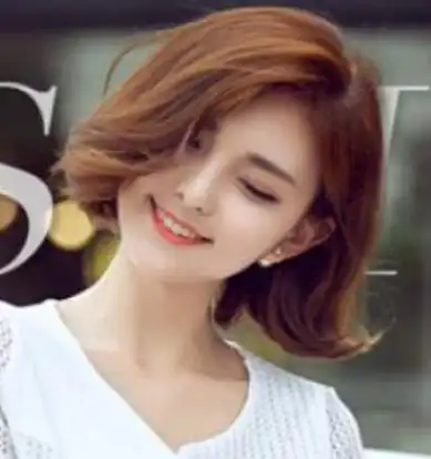 大方脸短发,女生短发