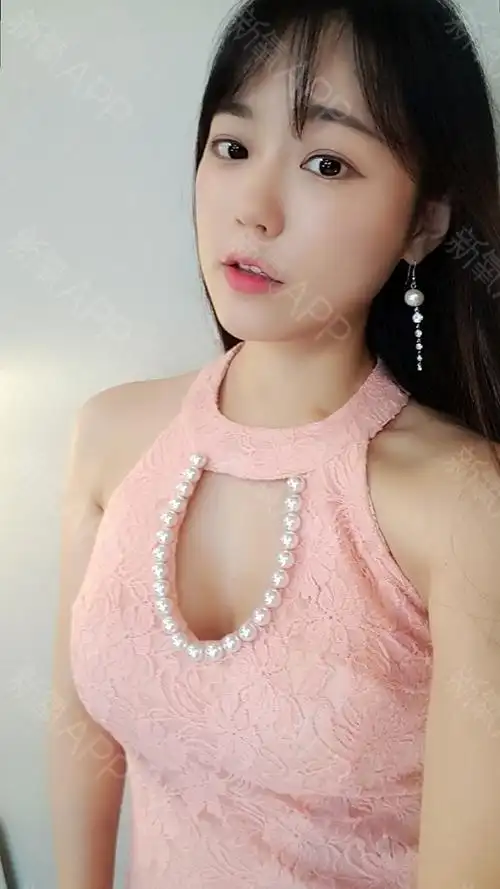 【爱我假体隆胸】