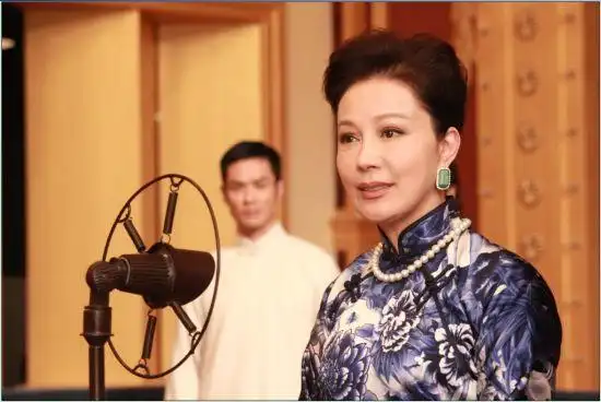 她挤走原配嫁导演,婚后16年无子被迫离婚,如今63岁复出拍戏|邬倩倩