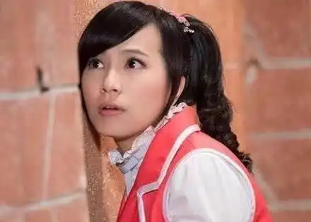 谁还记得萌学园的潼恩卸掉厚刘海的她美得认不出