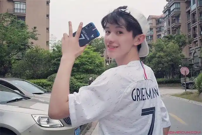 秋陌cheyenne是谁个人资料 微博曝光原是这样走红的