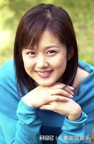 刁蛮公主张娜拉刚出道写真照曝光清纯甜美略显婴儿肥