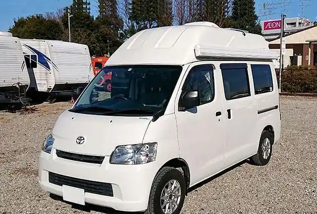 丰田townace高顶露营房车,四驱短轴好停车,内设双层床睡4人_网易订阅