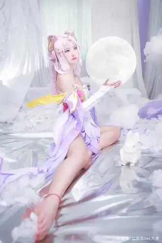 玉骨冰肌,《王者荣耀》嫦娥仙女cos,颜控表示受到了颜值暴击