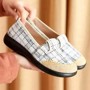 女士布鞋平底休闲鞋老北京图片