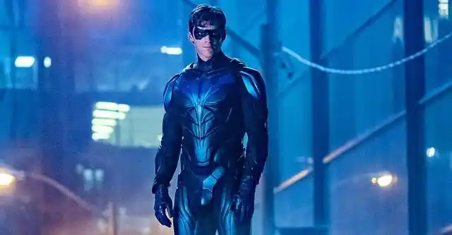 《泰坦》男主称已看过第三季剧本,夜翼将拥有更多装备|布兰顿|战衣