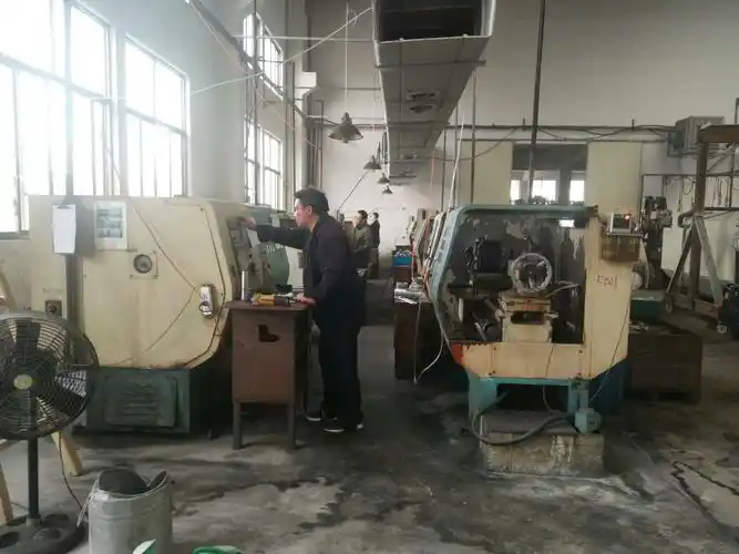 机加工车间――小型数控车床