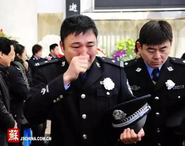 去年438名警察牺牲一名基层警察的肺腑之言