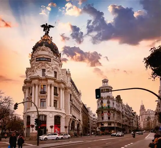 马德里之光西班牙马德里街头,古典与现代融合