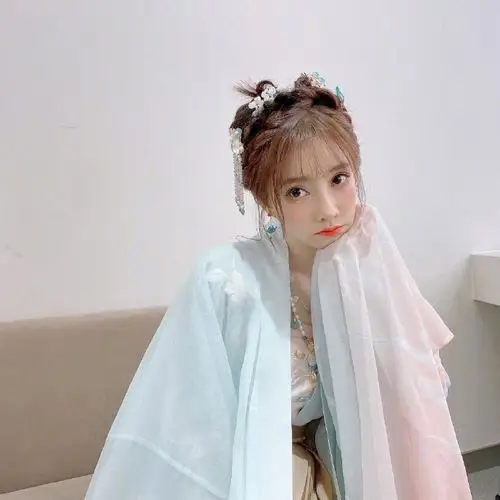 冯提莫未修图疑曝光