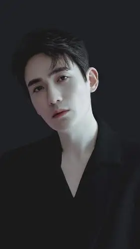 优质朱一龙图集来啦,接受龙哥的美颜狙击吧