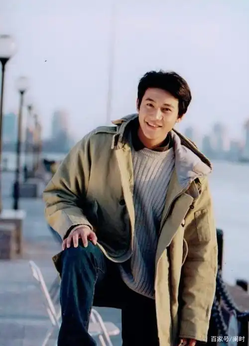 谁年轻时还不是个花美男了!年轻时的陆毅的颜值太高了吧!