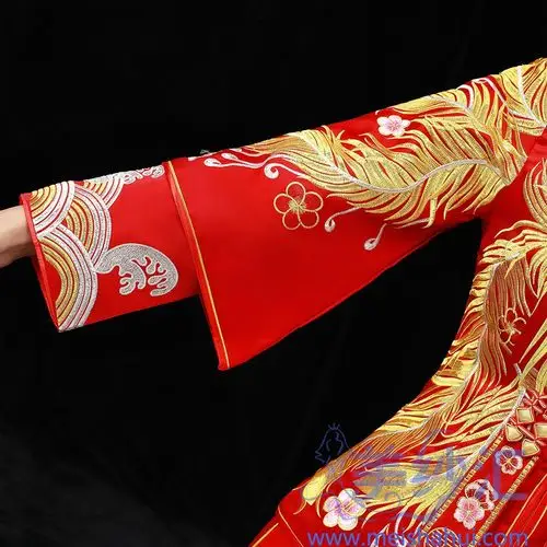 拉链 风格:复古中国风 服装款式细节:刺绣 腰型:中腰 图案:花纹