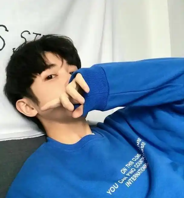 怎么判断一个男生喜不喜欢你(初中),15岁时我被骂:招男生喜欢不是因为