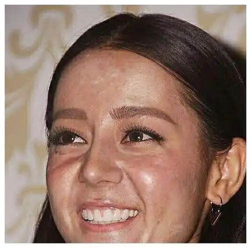 迪丽热巴丑照流出皮肤超差黑粉恶意丑化照片其心可诛